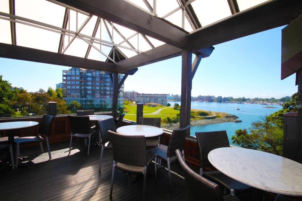 Spinnakers Gastro Brewpub & Guesthouses Victoria Buitenkant foto